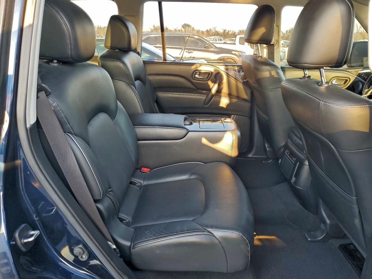2021 INFINITI QX80 LUXE photo 11
