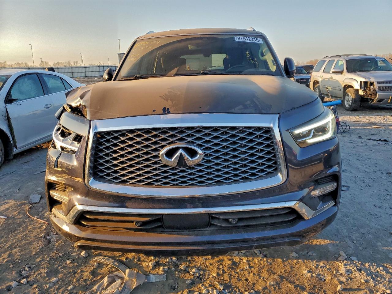 2021 INFINITI QX80 LUXE photo 5