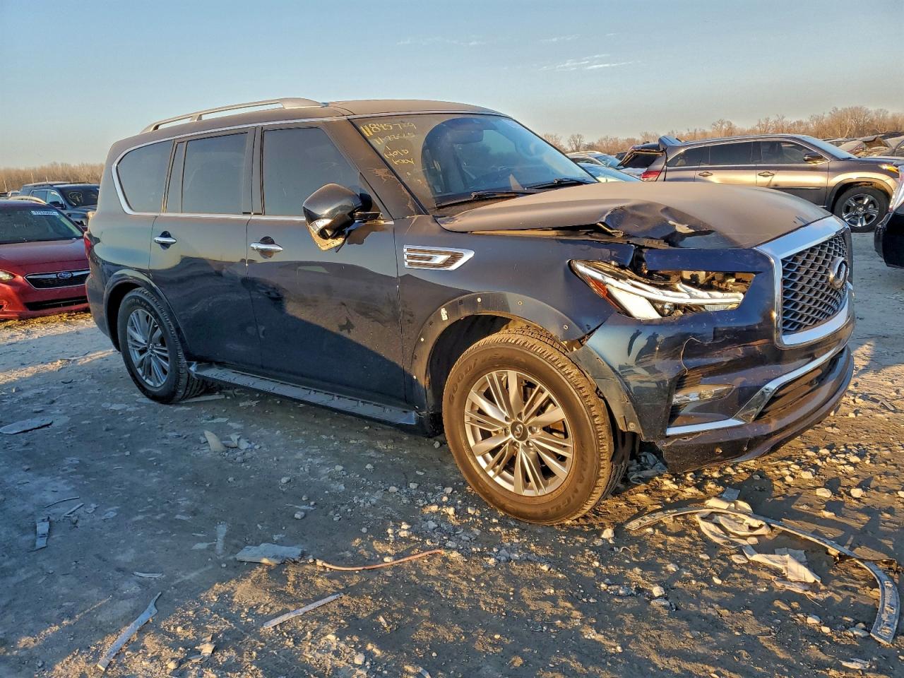 2021 INFINITI QX80 LUXE photo 4