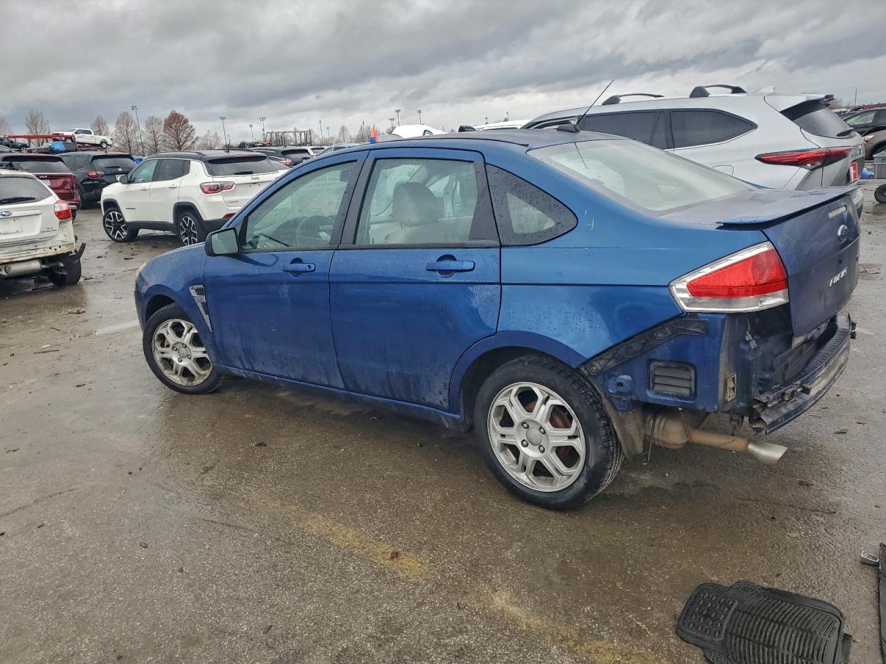 2008 FORD FOCUS SE photo 2