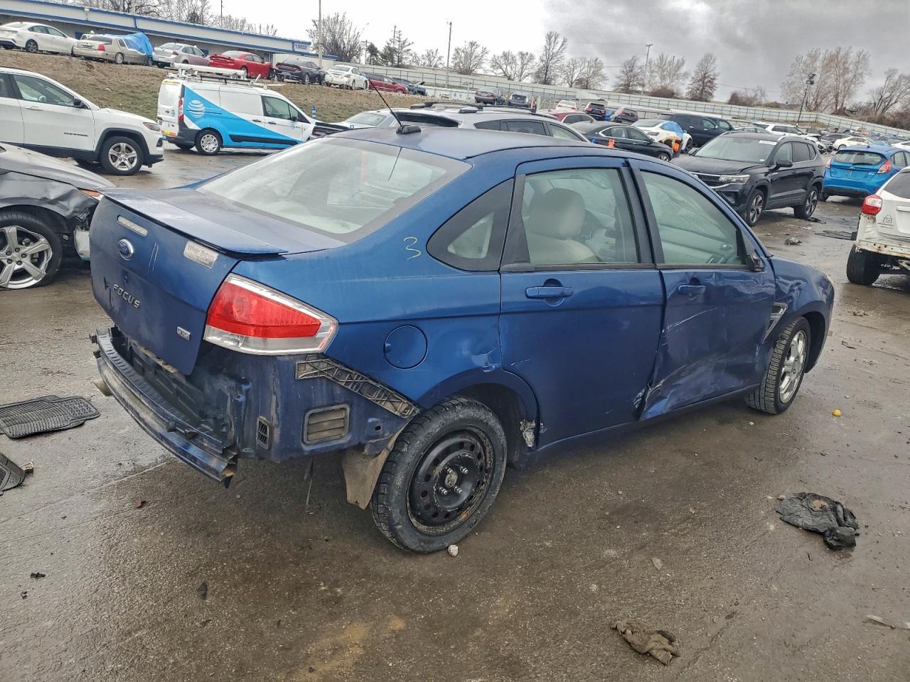 2008 FORD FOCUS SE photo 3