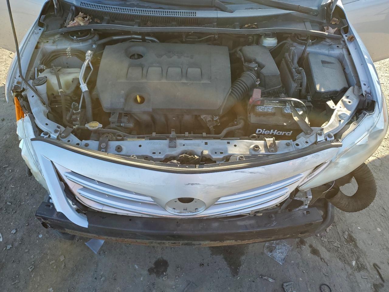 2013 TOYOTA COROLLA BASE photo 11