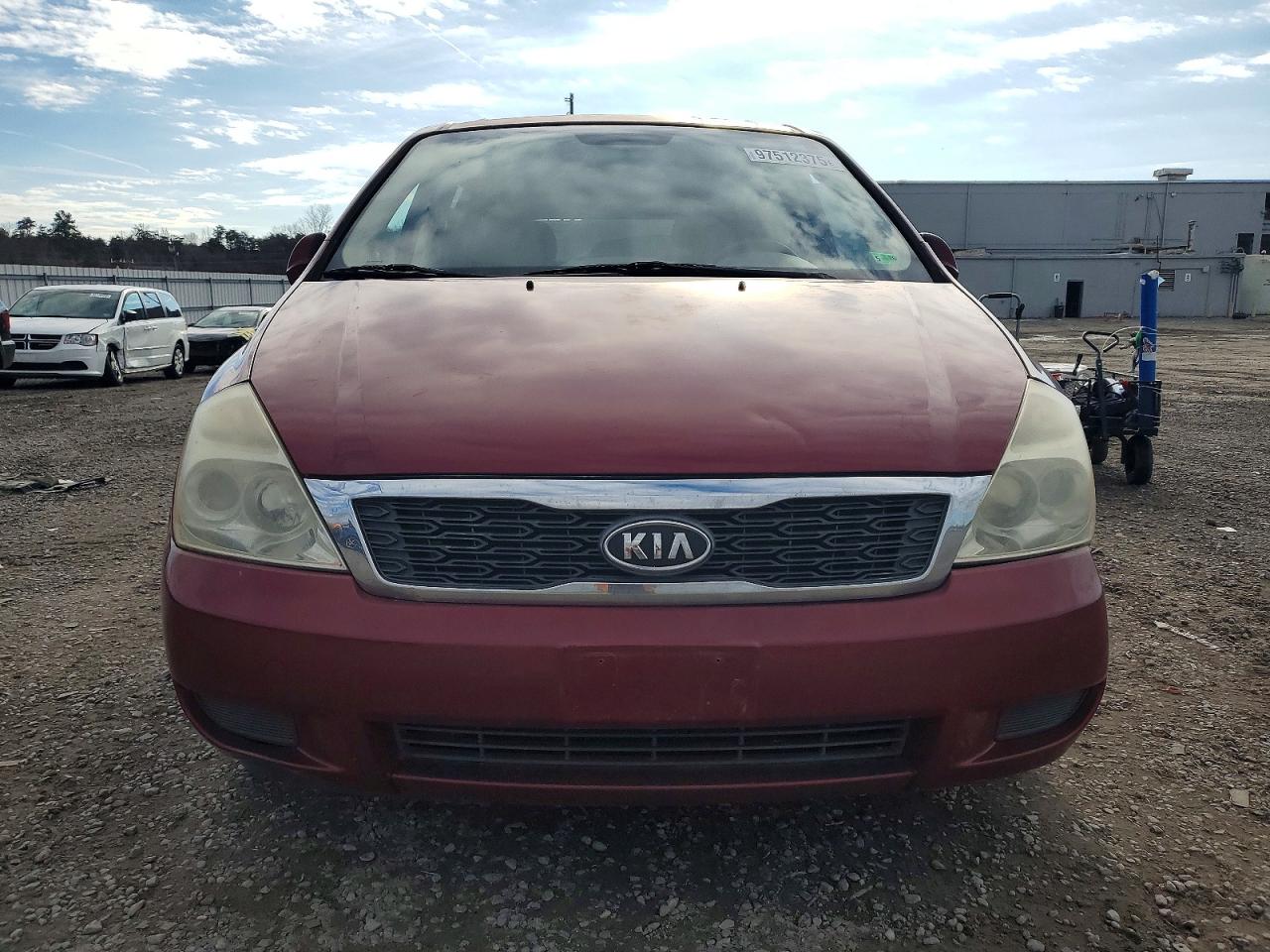 2012 KIA SEDONA LX photo 5