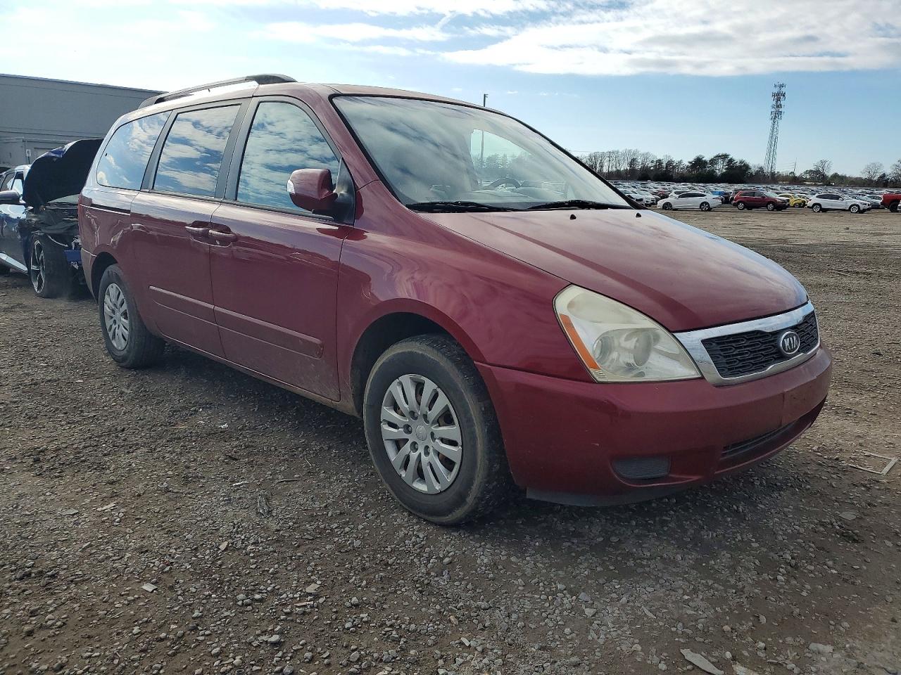 2012 KIA SEDONA LX photo 4