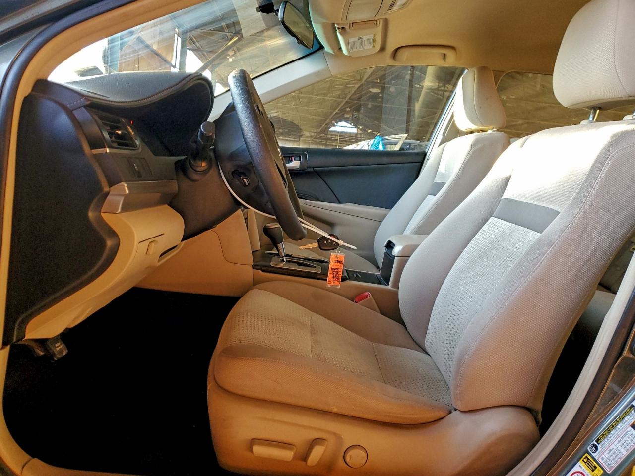 2013 TOYOTA CAMRY L photo 7