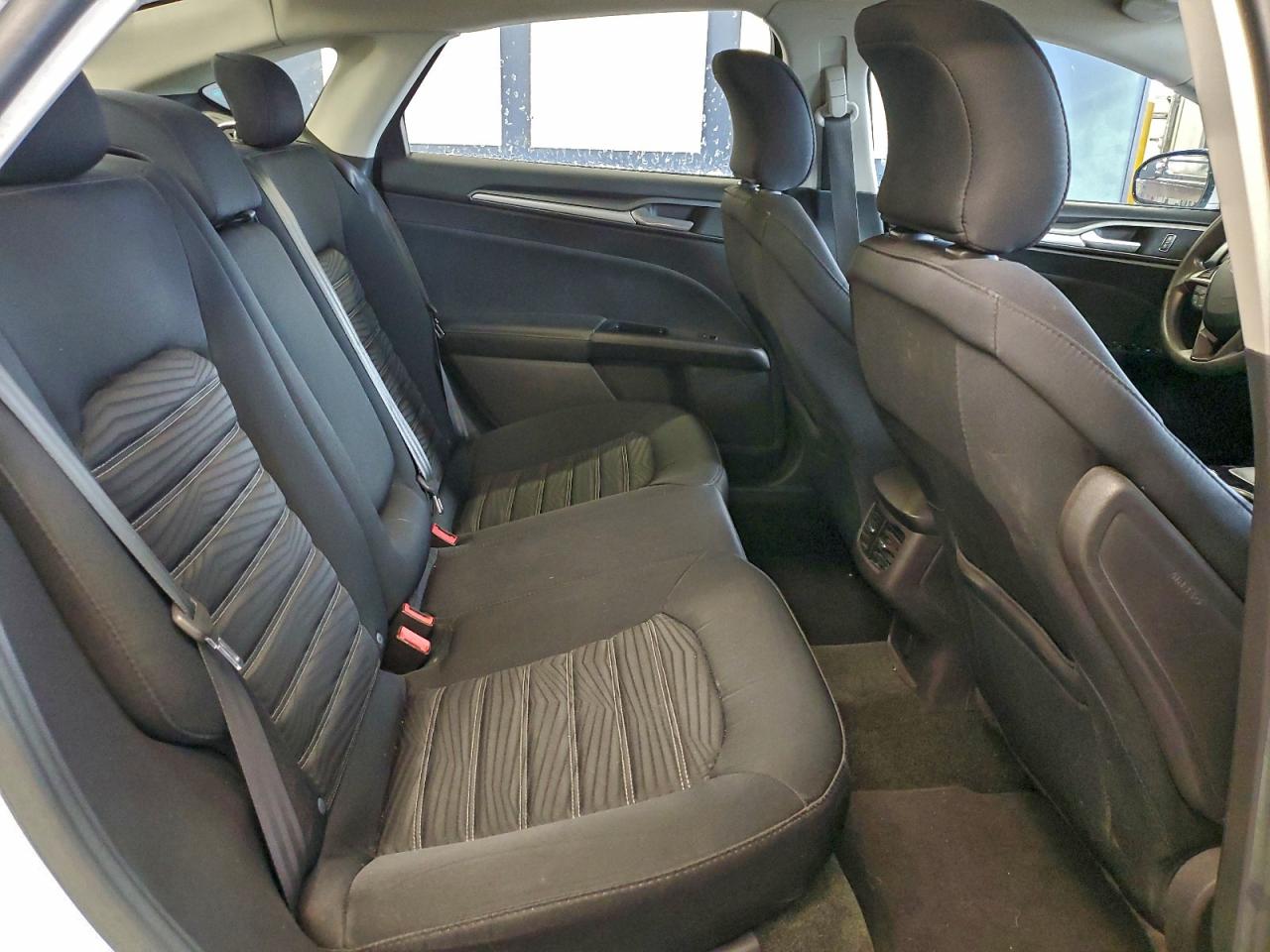2016 FORD FUSION SE photo 10