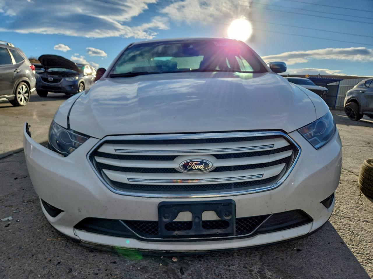 2015 FORD TAURUS LIMITED photo 9