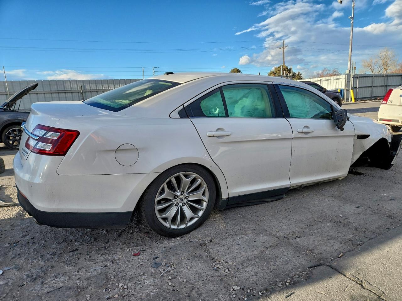 2015 FORD TAURUS LIMITED photo 5
