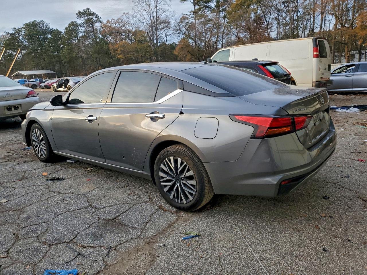 2024 NISSAN ALTIMA 2.5 SV photo 3