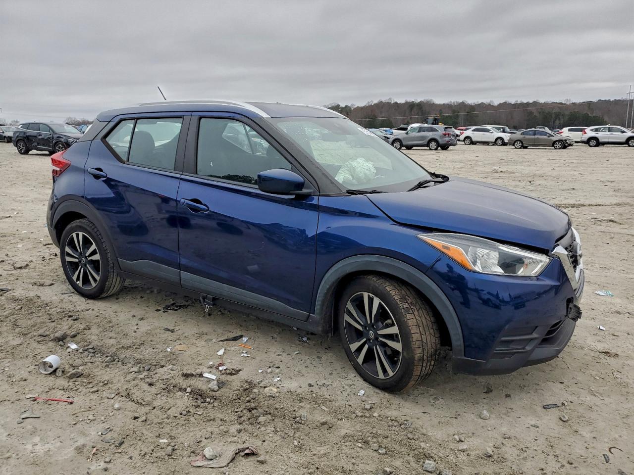 2020 NISSAN KICKS SV photo 4