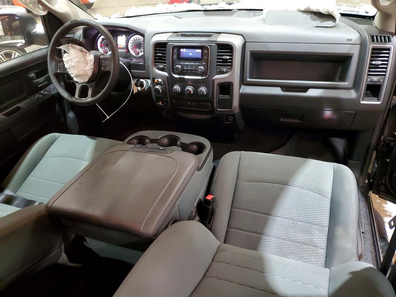 2018 RAM 1500 ST photo 8