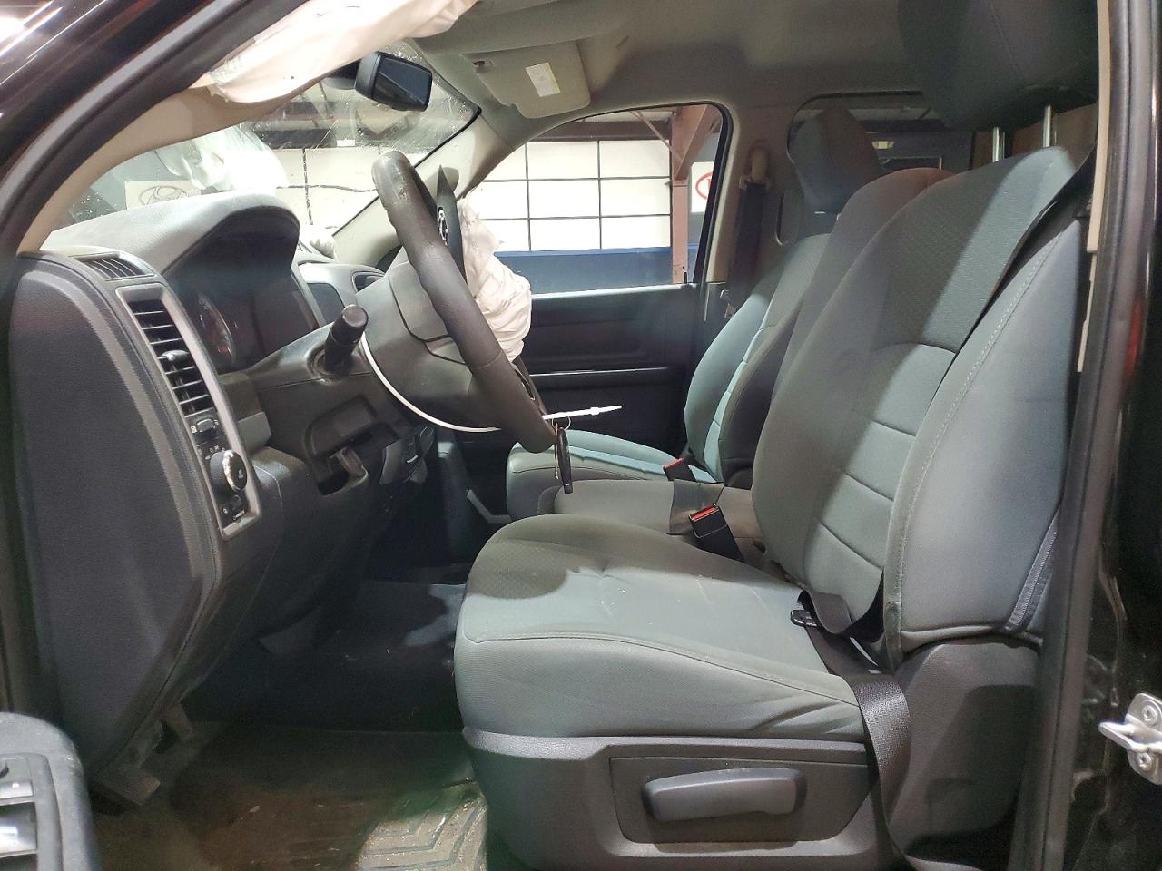 2018 RAM 1500 ST photo 7