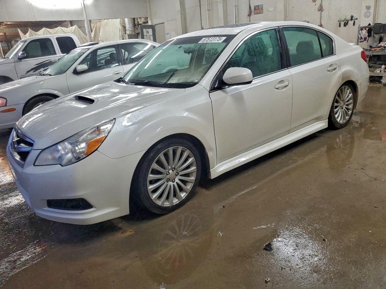 2010 SUBARU LEGACY