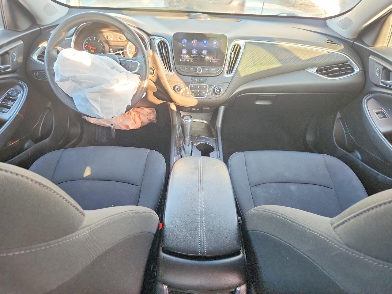 2020 CHEVROLET MALIBU LT photo 8