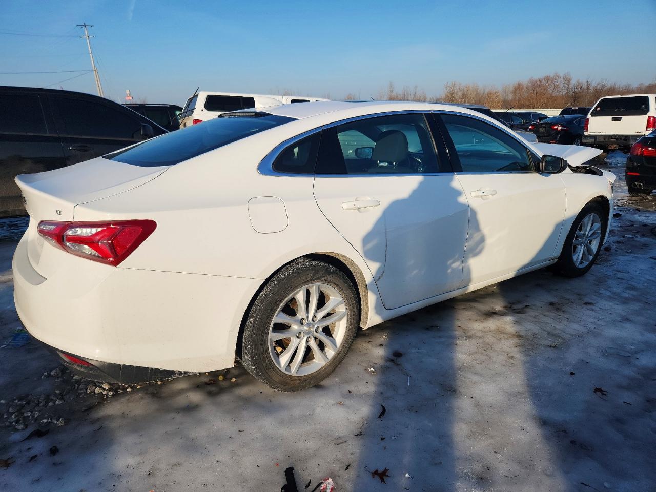 2020 CHEVROLET MALIBU LT photo 3