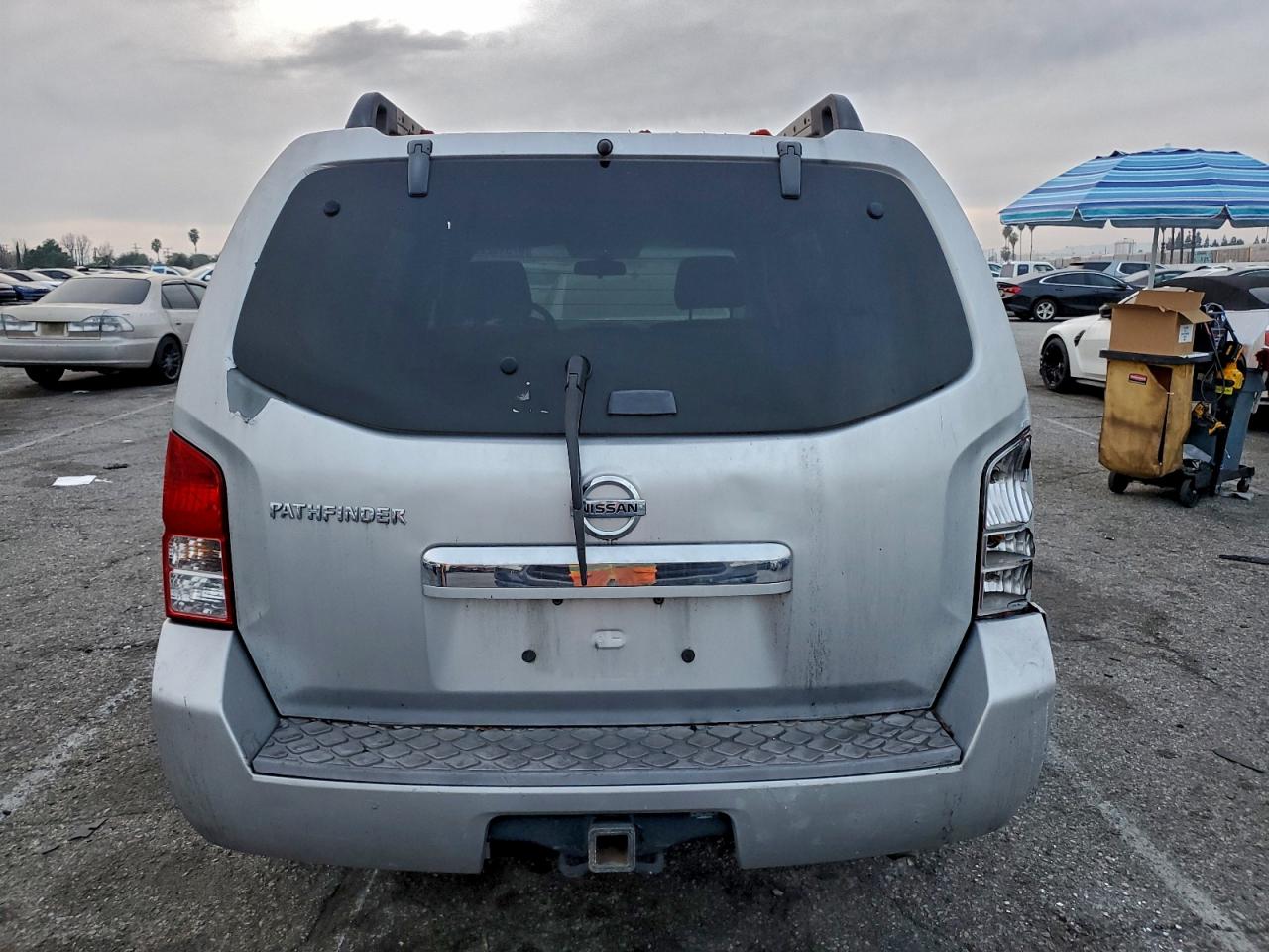 2009 NISSAN PATHFINDER S photo 6
