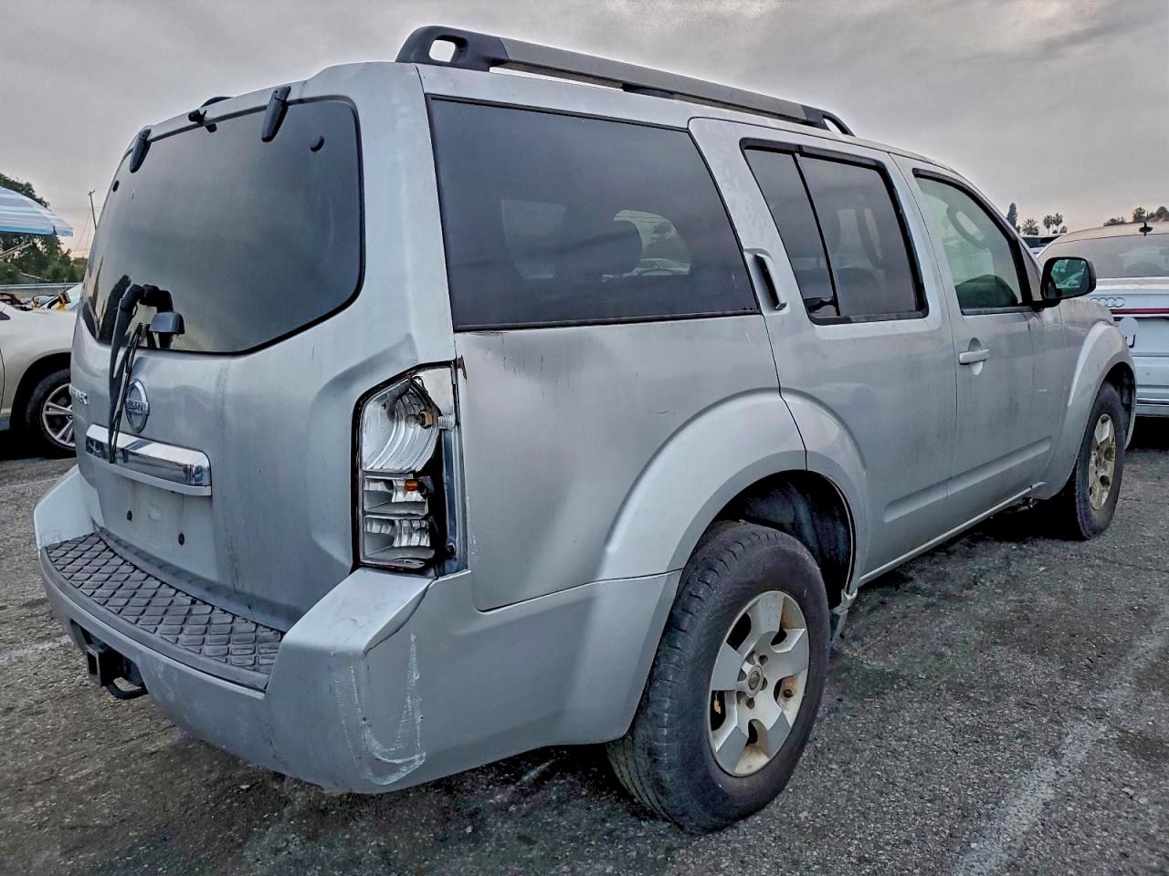 2009 NISSAN PATHFINDER S photo 3