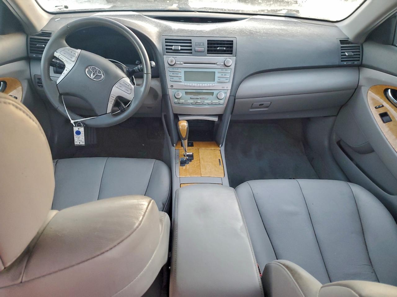 2007 TOYOTA CAMRY LE photo 8
