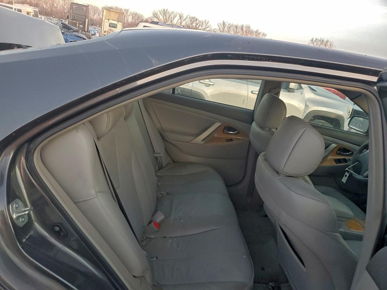 2007 TOYOTA CAMRY LE photo 10