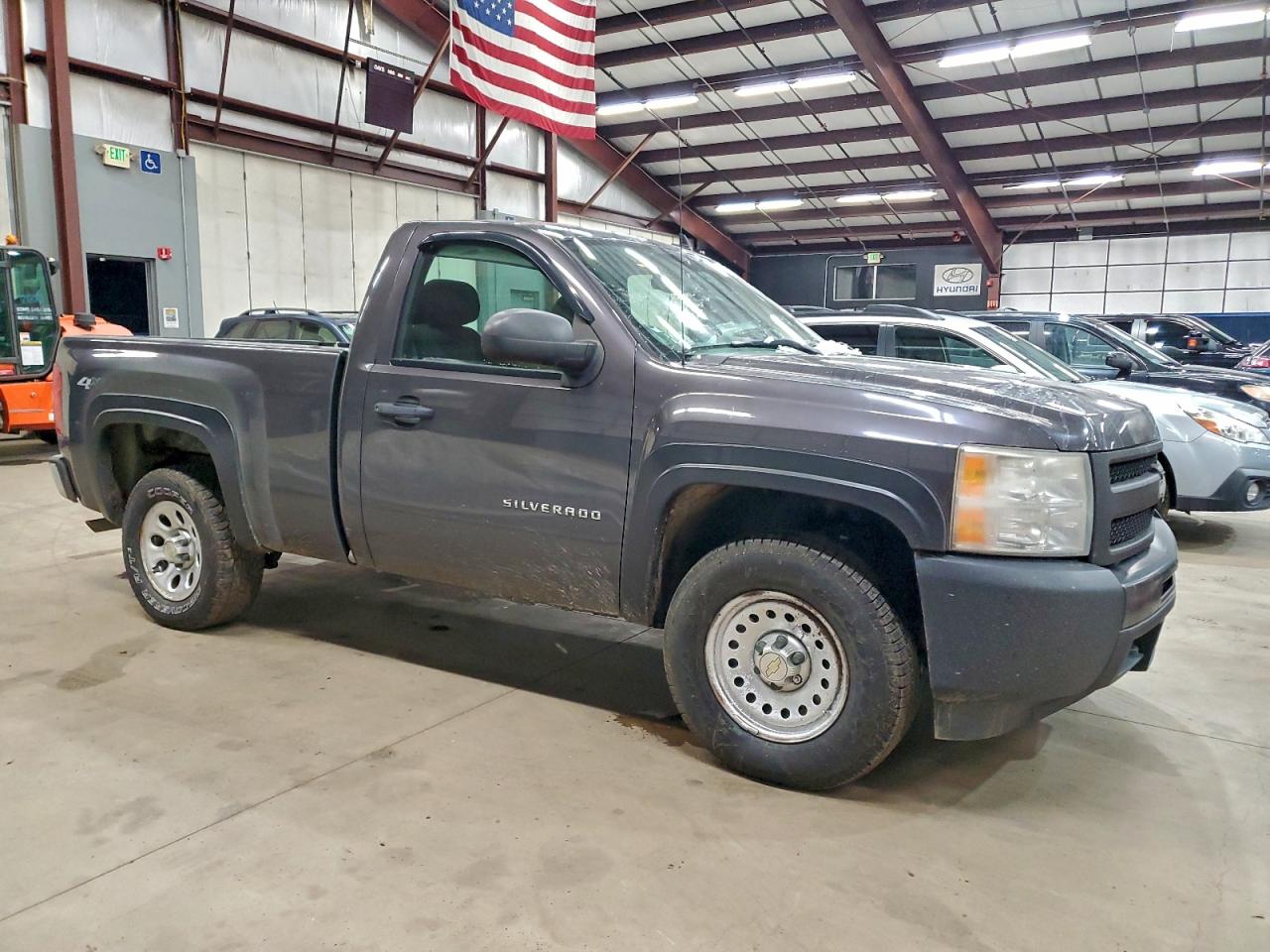 2010 CHEVROLET SILVERADO K1500 photo 4