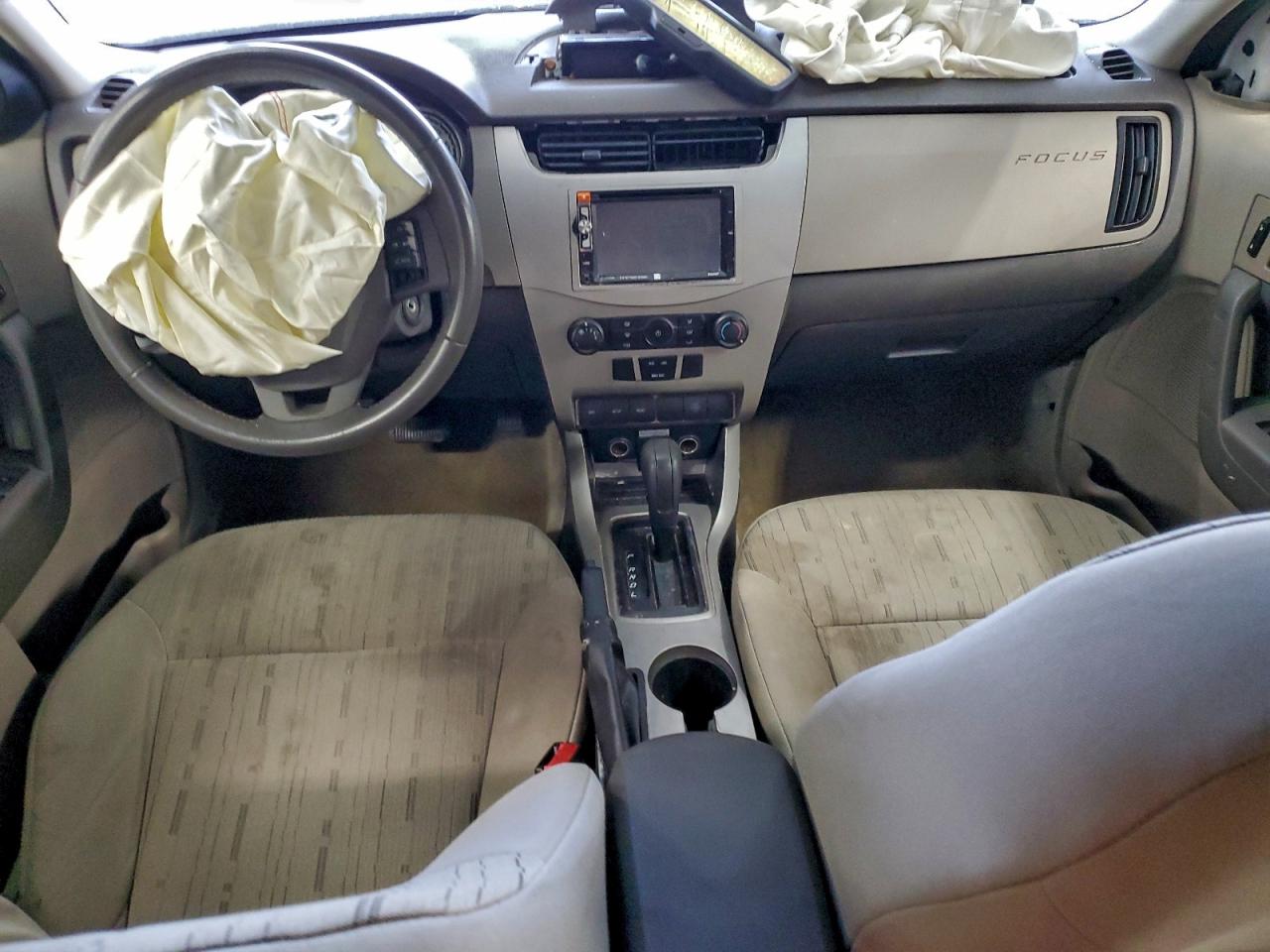 2008 FORD FOCUS SE photo 8