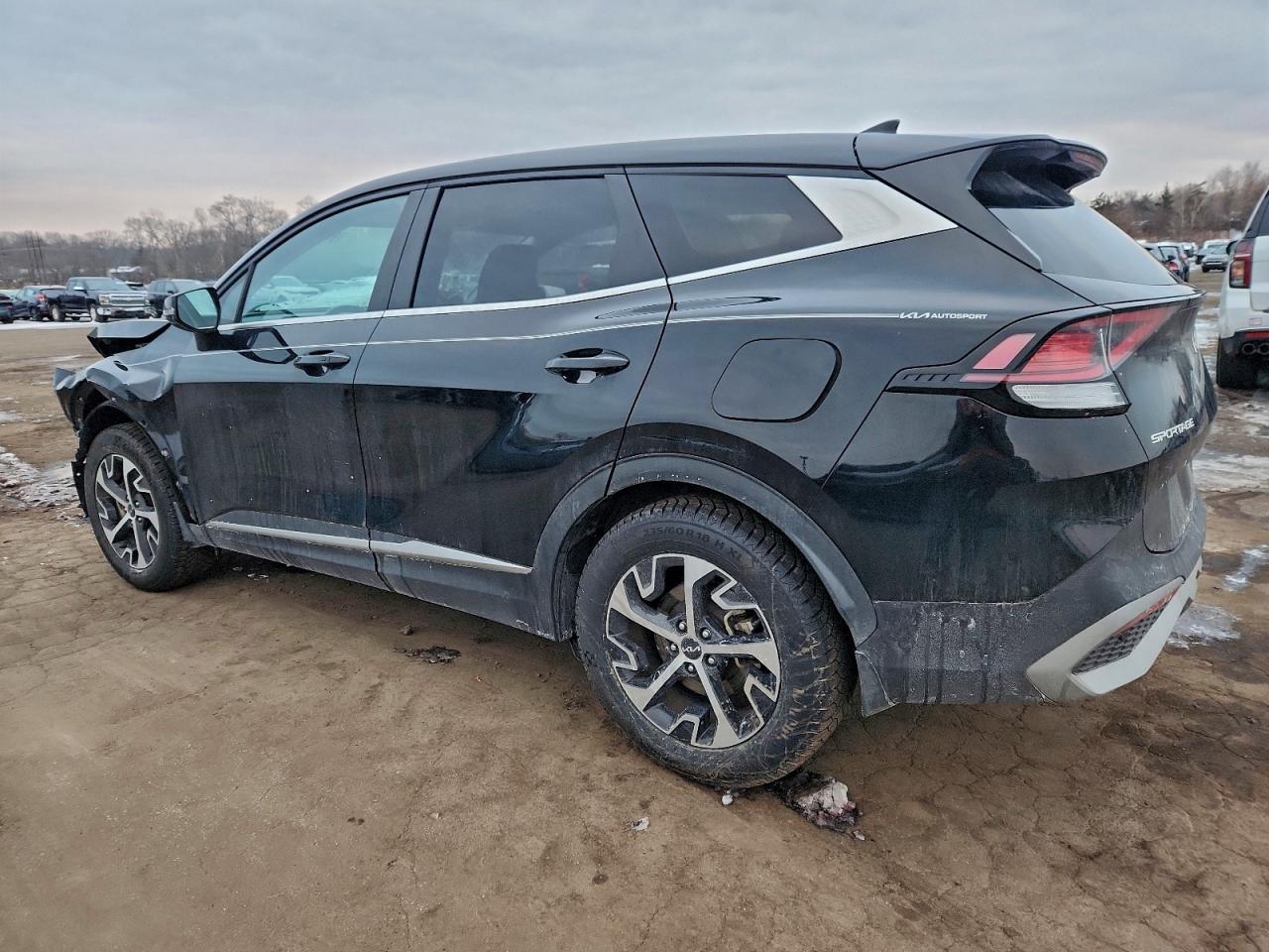 2023 KIA SPORTAGE EX photo 3