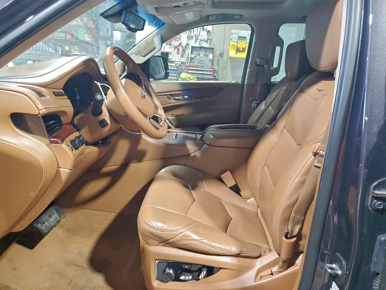 2016 CADILLAC ESCALADE PLATINUM photo 7