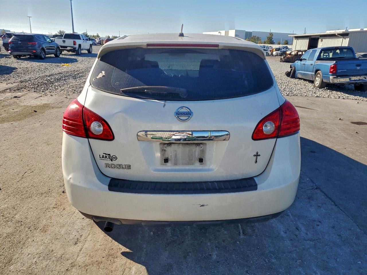 2011 NISSAN ROGUE S photo 6