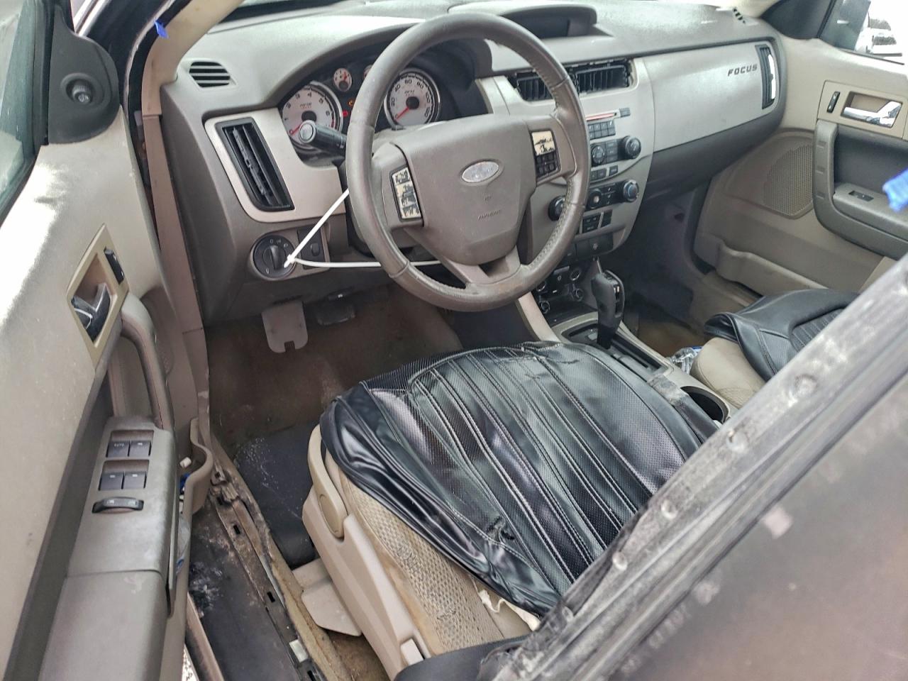 2008 FORD FOCUS SE photo 8