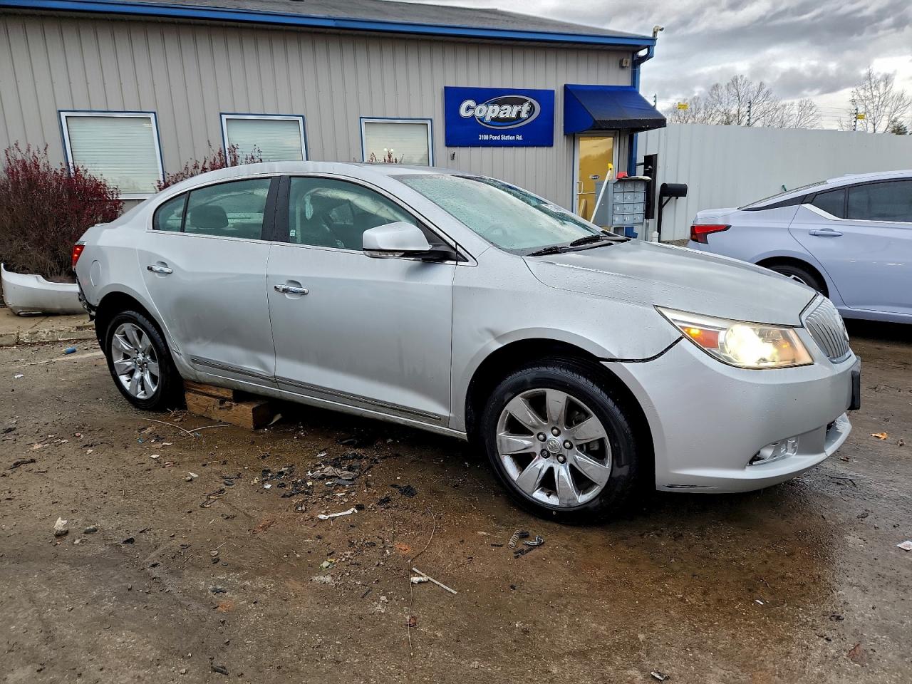 2011 BUICK LACROSSE CXS photo 4
