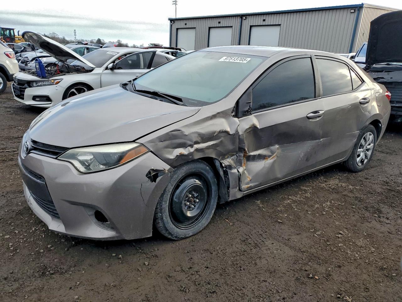2016 TOYOTA COROLLA