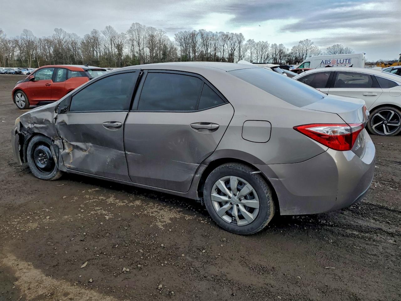 2016 TOYOTA COROLLA L photo 2
