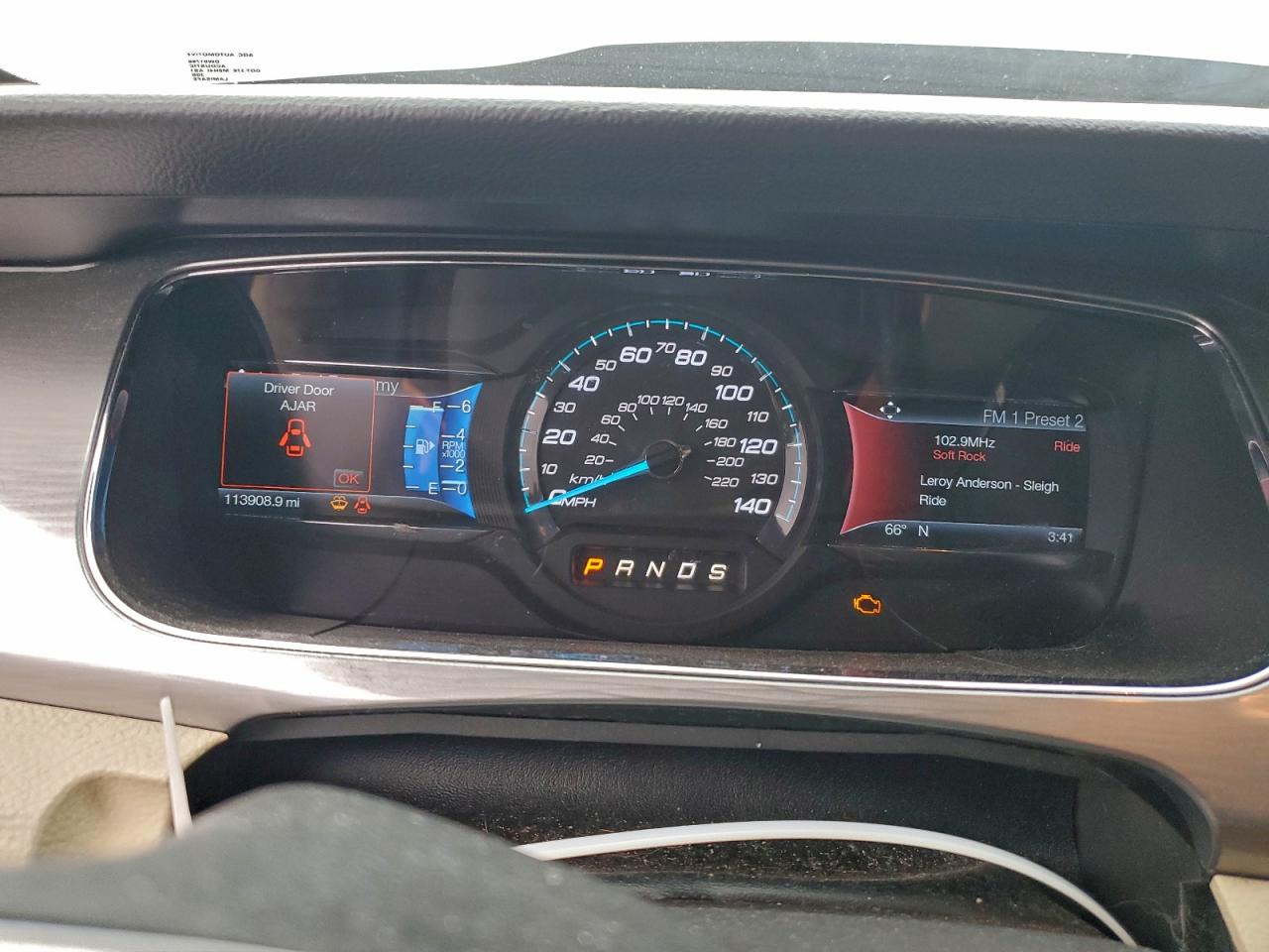 2016 FORD TAURUS SEL photo 9