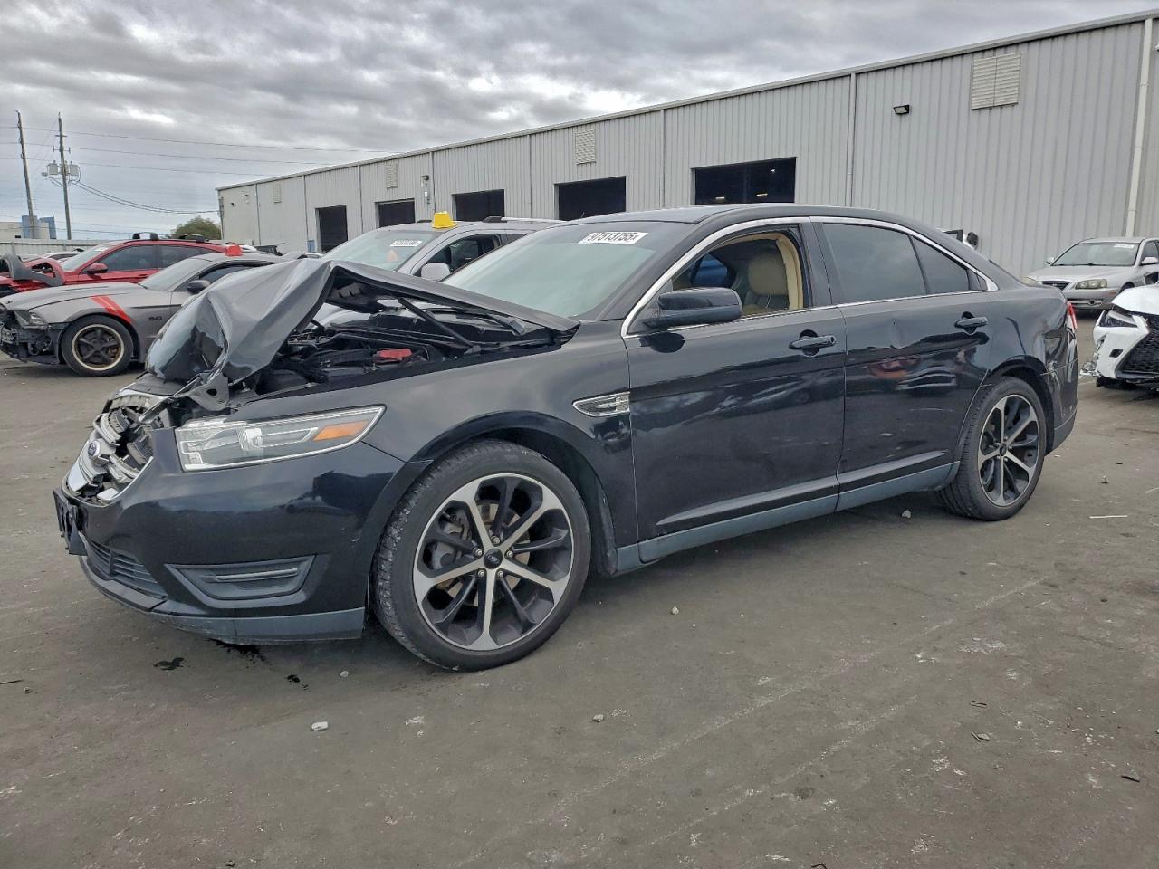 2016 FORD TAURUS