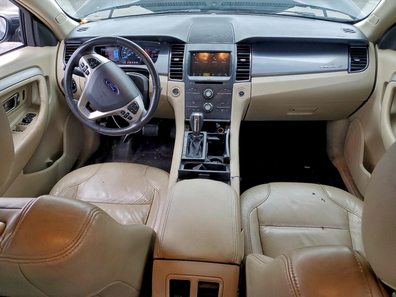 2016 FORD TAURUS SEL photo 8