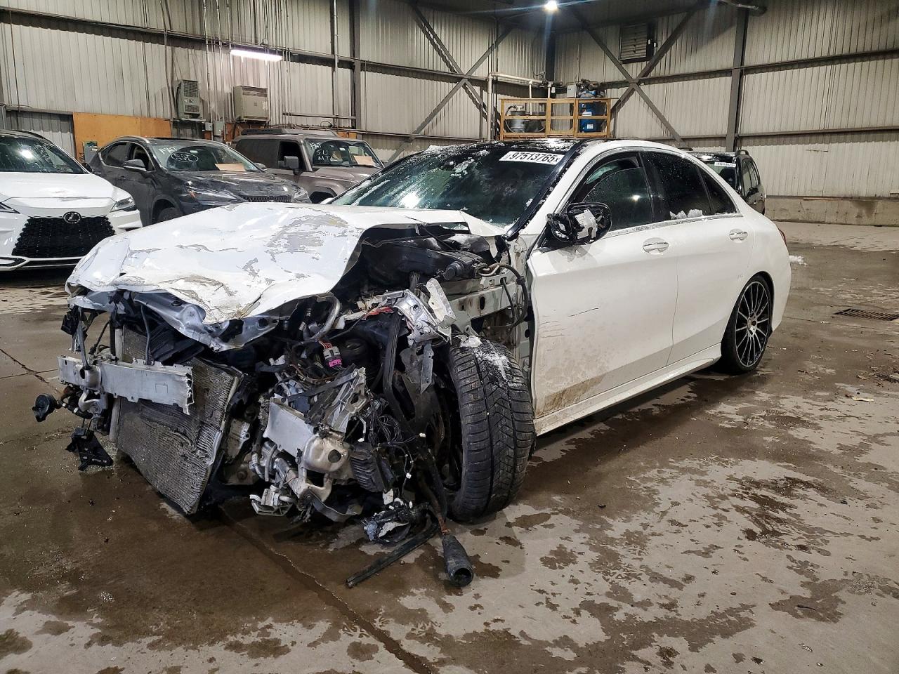 2015 MERCEDES-BENZ C
