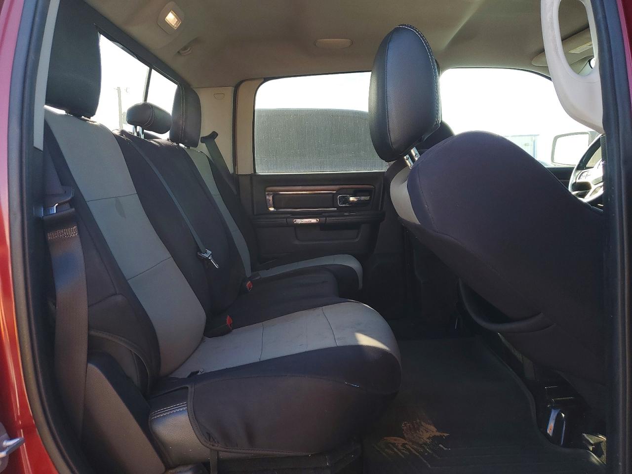 2014 RAM 1500 LARAMIE photo 10