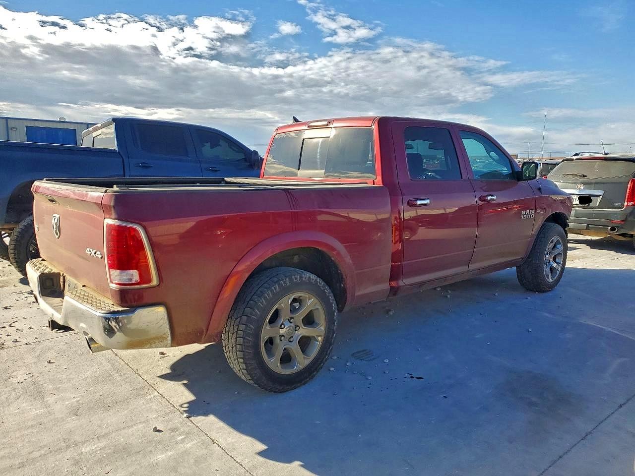 2014 RAM 1500 LARAMIE photo 3