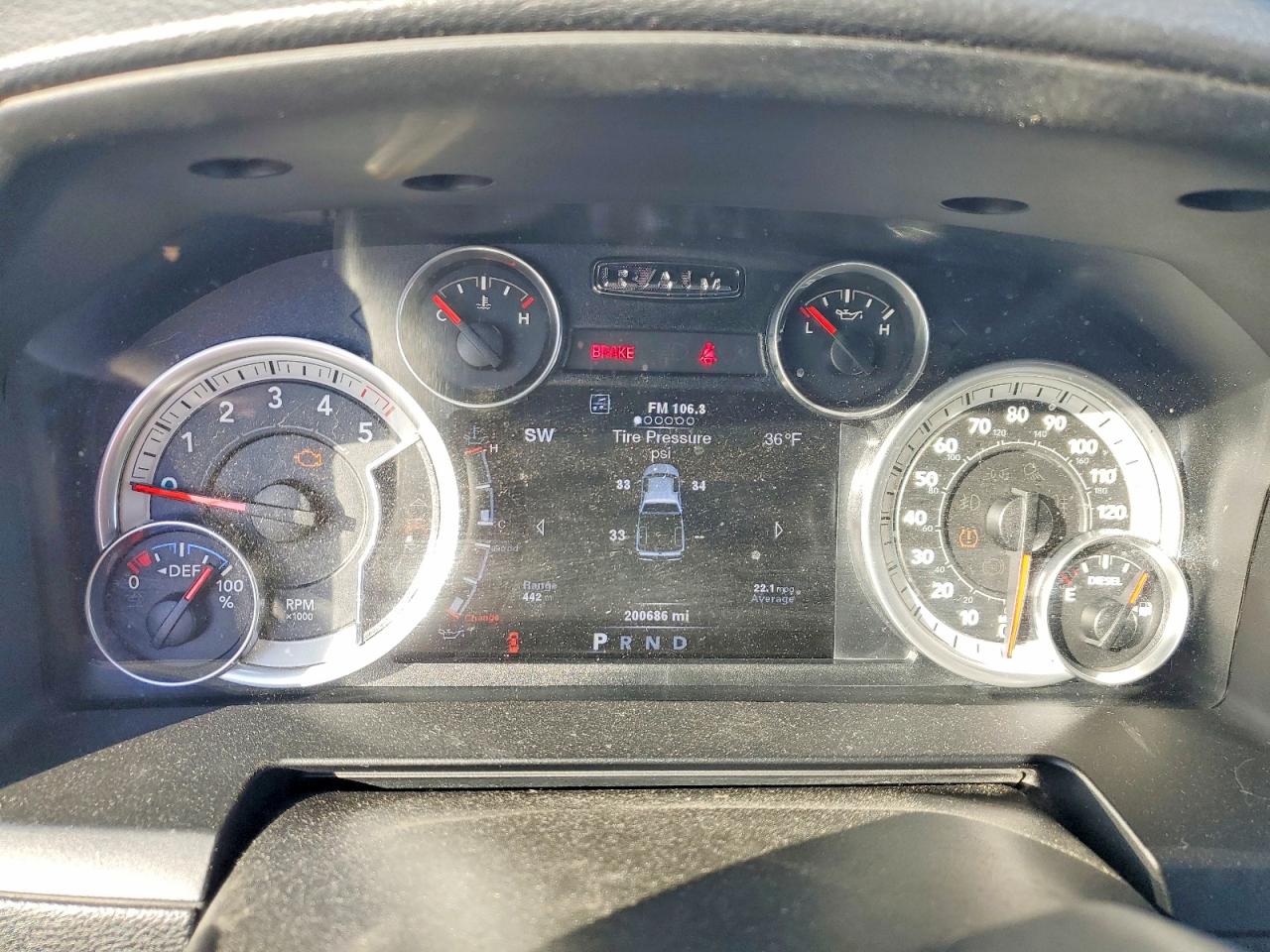 2014 RAM 1500 LARAMIE photo 9