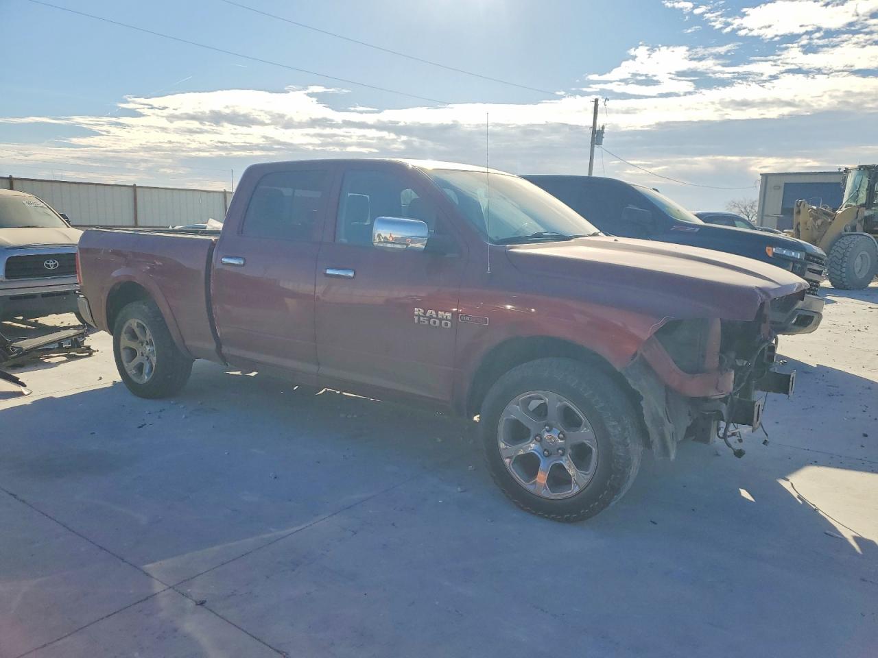 2014 RAM 1500 LARAMIE photo 4