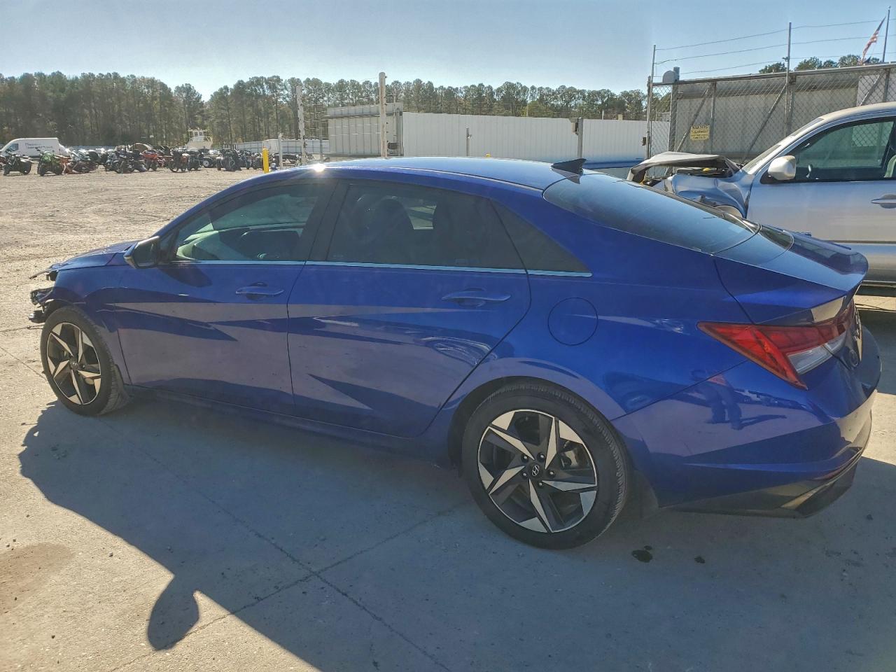 2023 HYUNDAI ELANTRA LIMITED photo 2