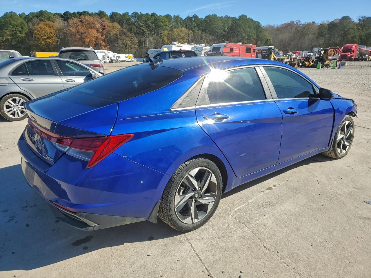 2023 HYUNDAI ELANTRA LIMITED photo 3