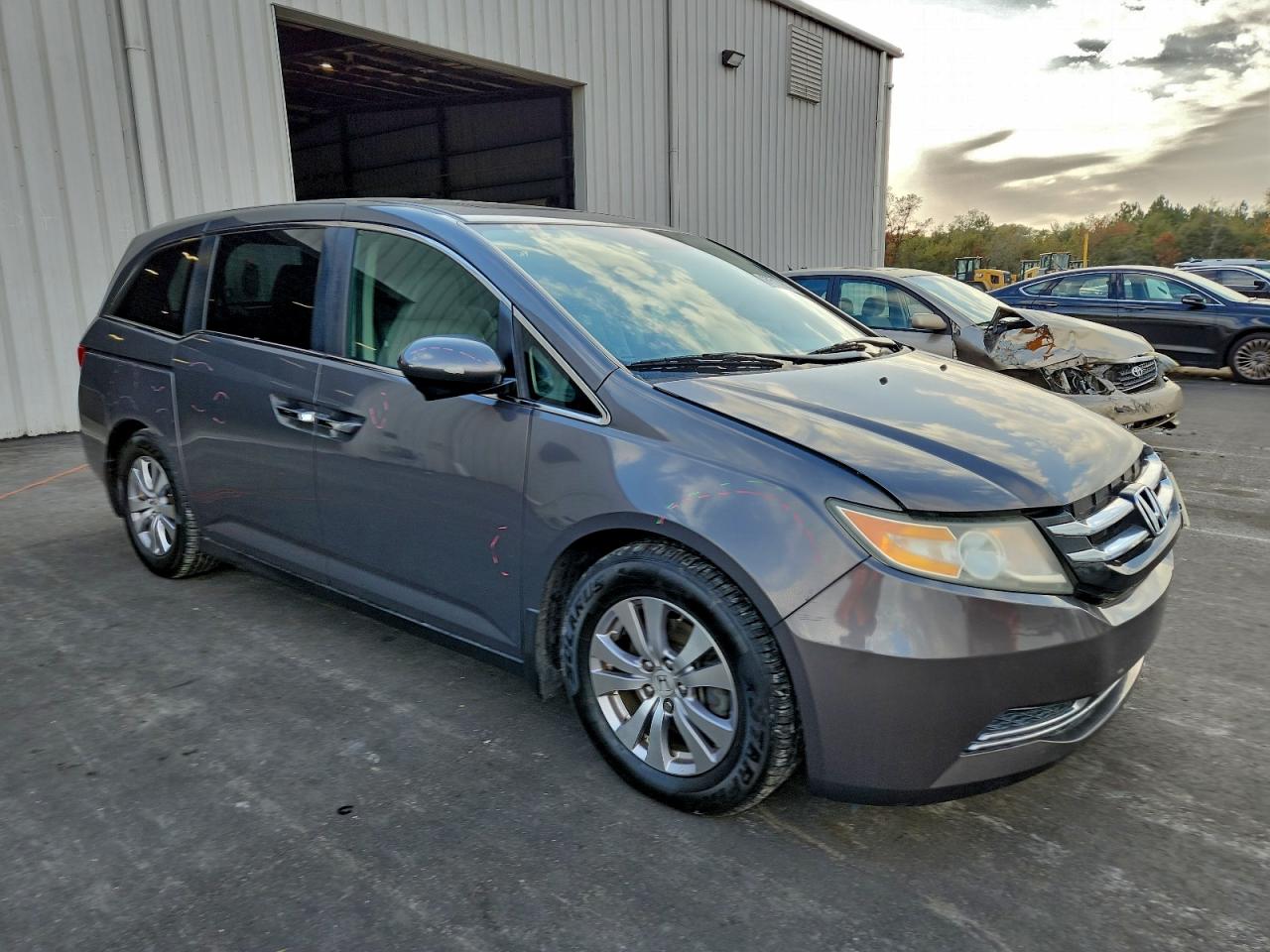 2014 HONDA ODYSSEY EXL photo 4