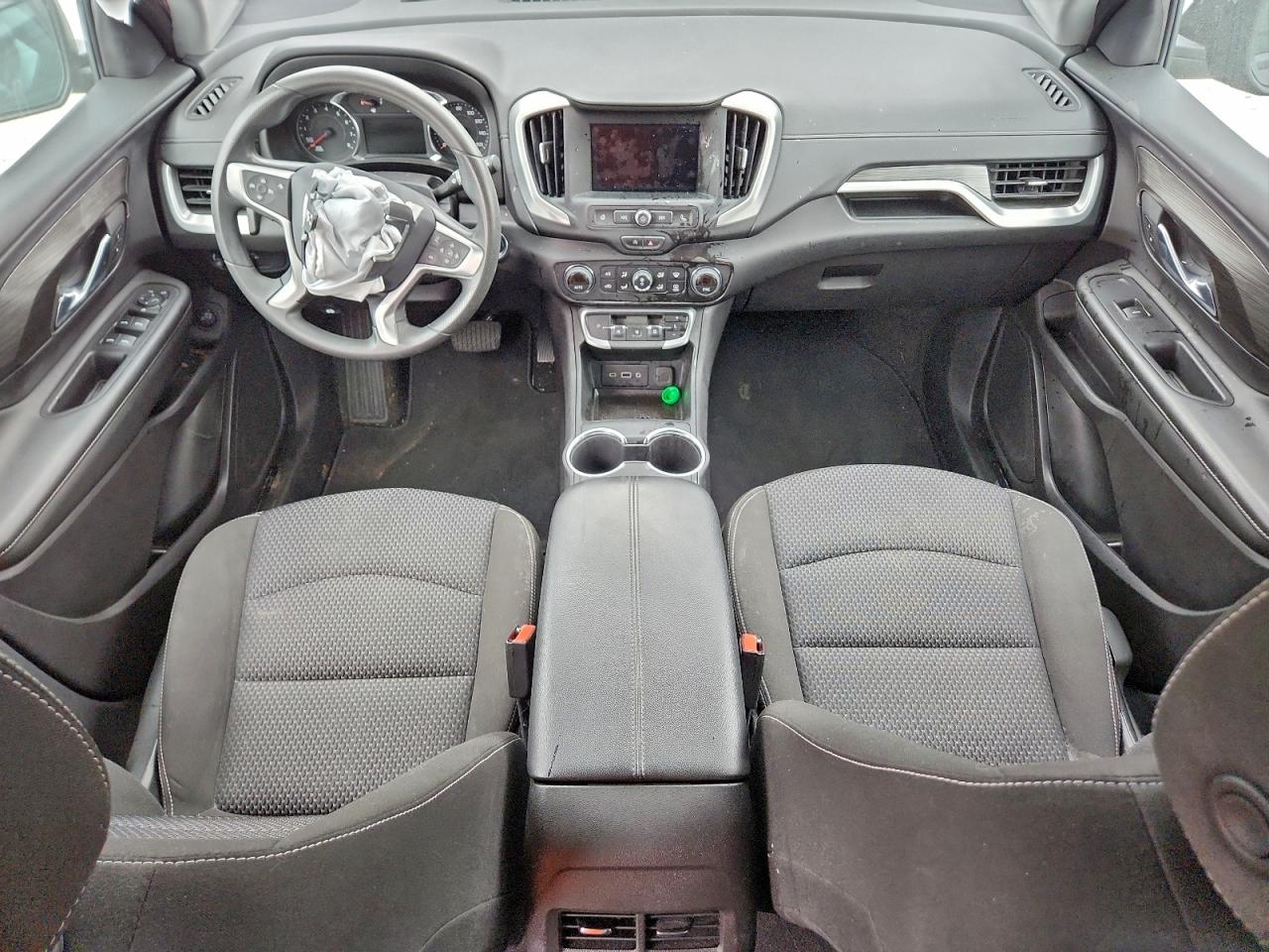 2024 GMC TERRAIN SLE photo 8