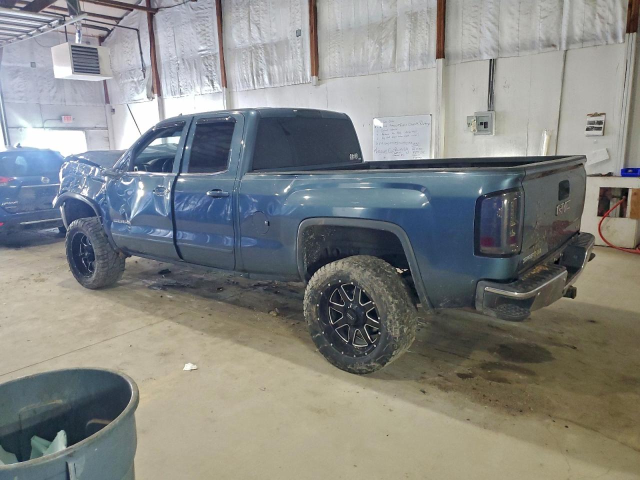 2014 GMC SIERRA K1500 SLE photo 2