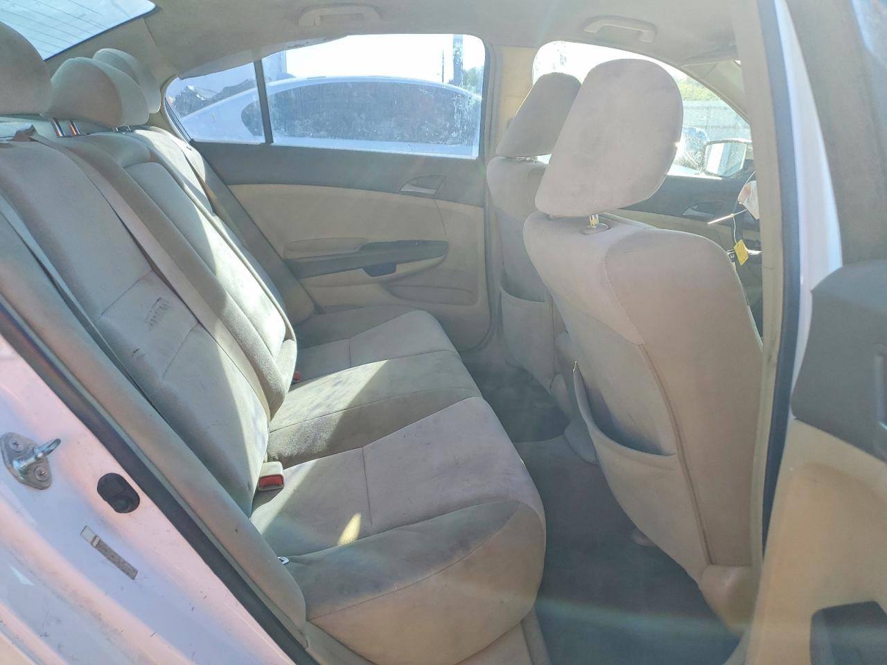 2009 HONDA ACCORD LX photo 28