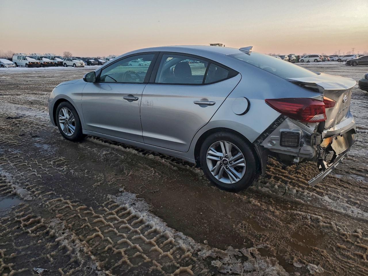 2020 HYUNDAI ELANTRA SEL photo 3