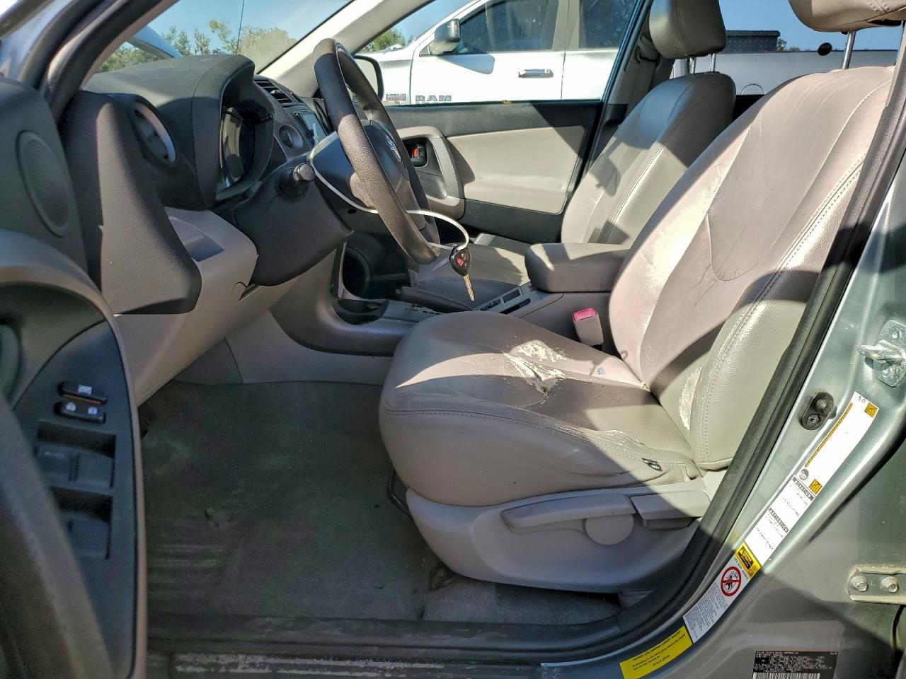 2008 TOYOTA RAV4 photo 7