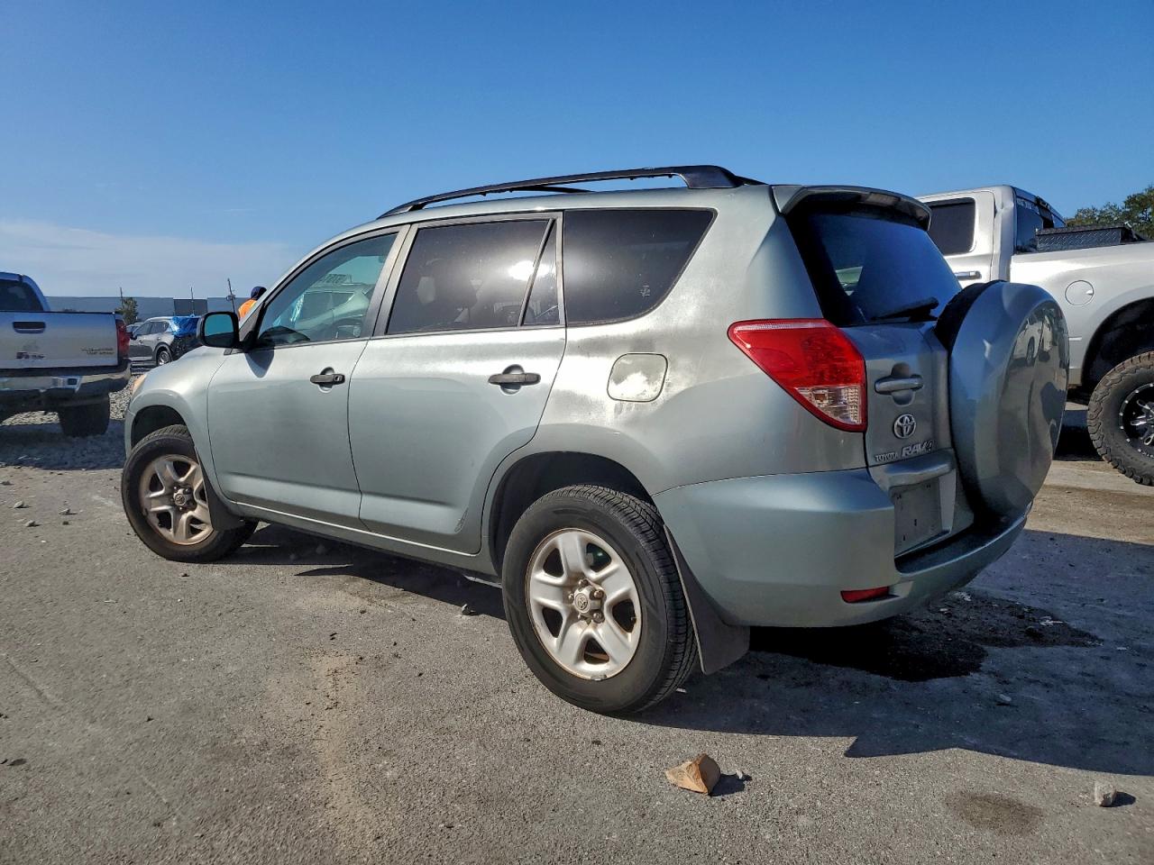2008 TOYOTA RAV4 photo 2