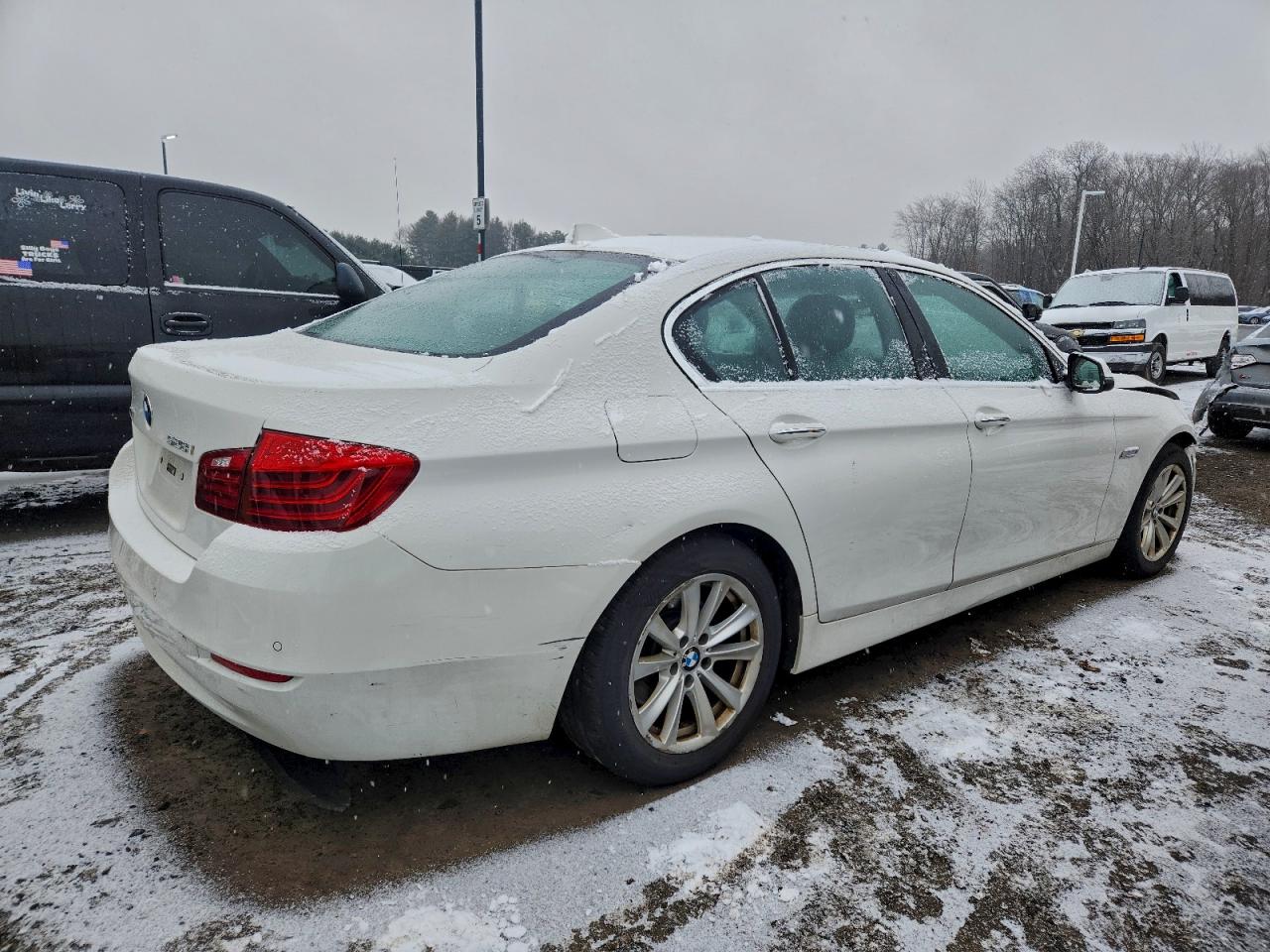 2015 BMW 528 XI photo 3